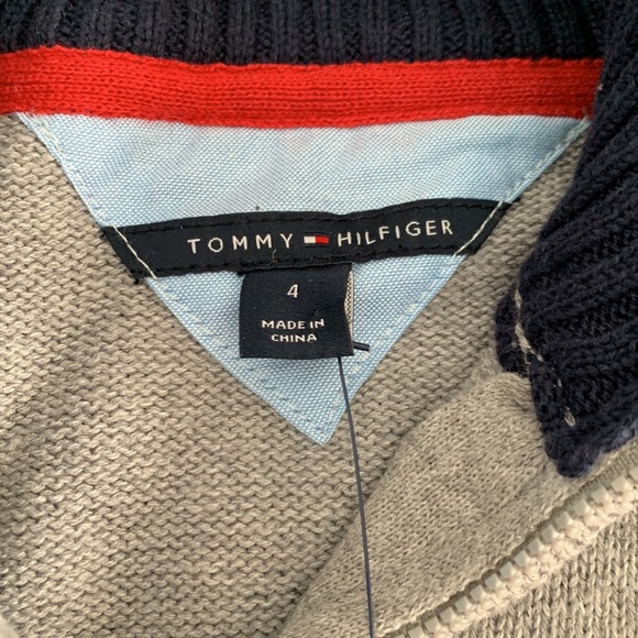 Tommy Hilfiger NWT Boys Sweater - Picture 6 of 8